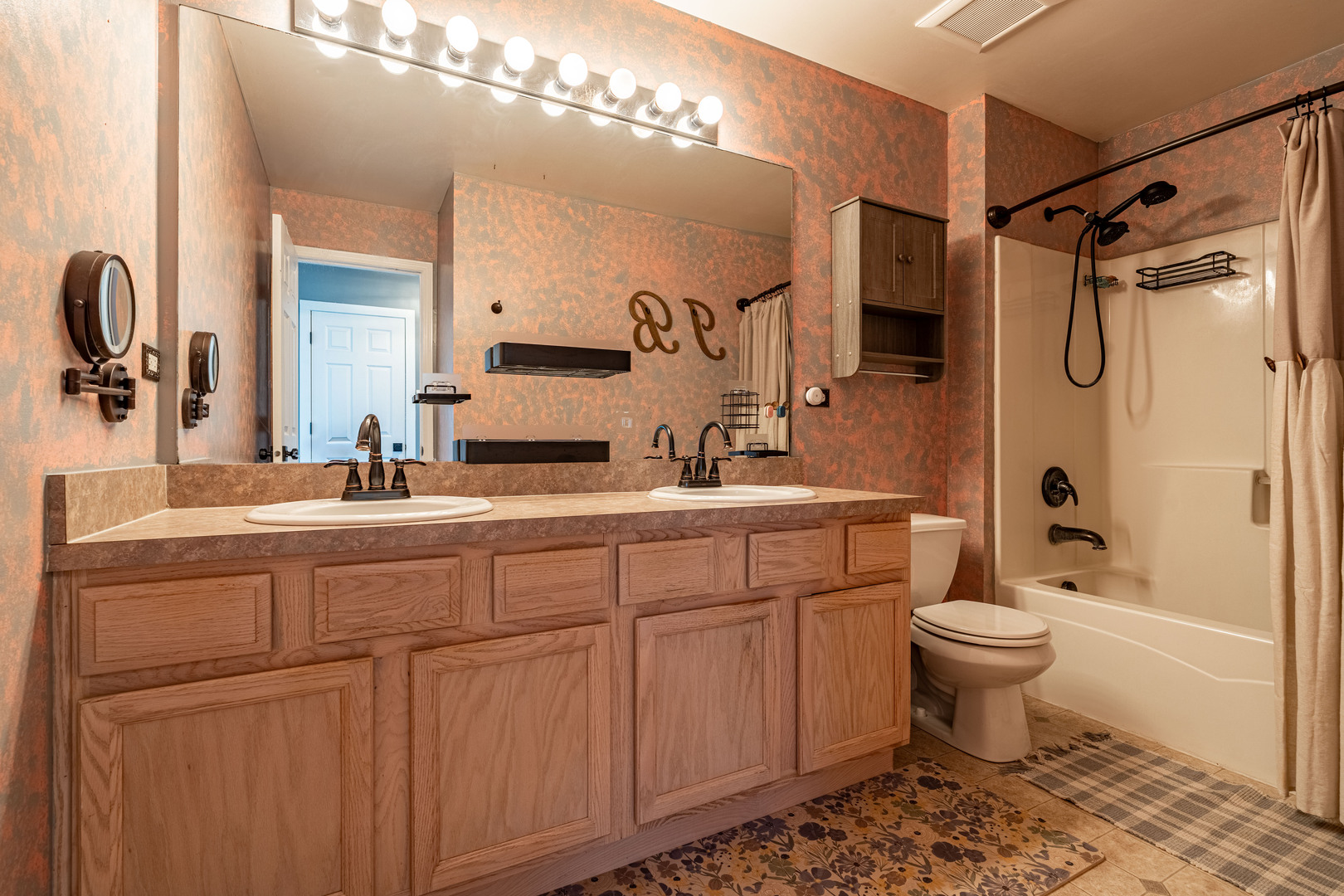 25724 S Bridle Path, Channahon, IL 60410