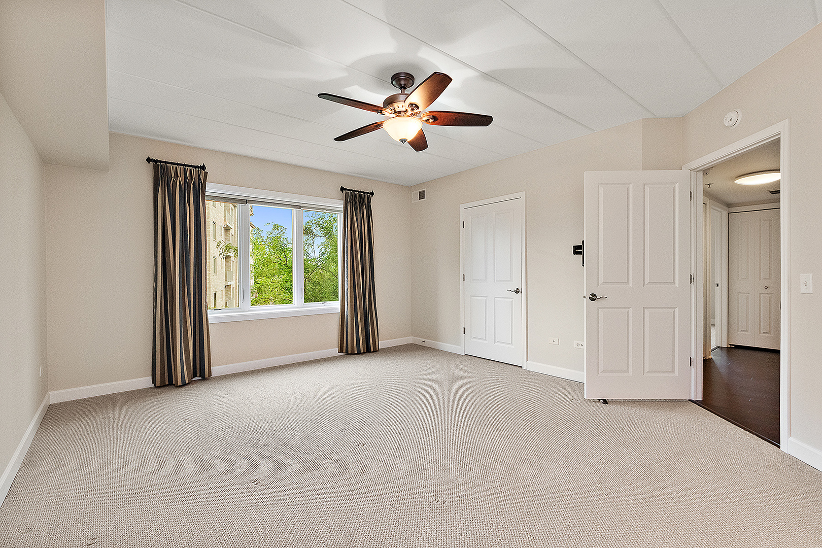 11110 Waters Edge Drive #2A, Orland Park, IL 60467