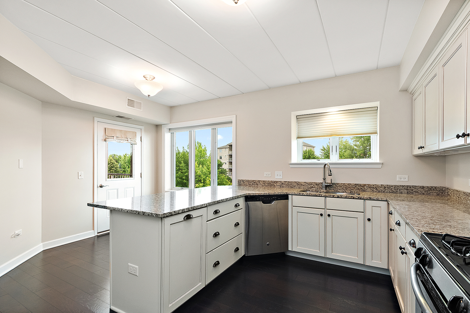 11110 Waters Edge Drive #2A, Orland Park, IL 60467