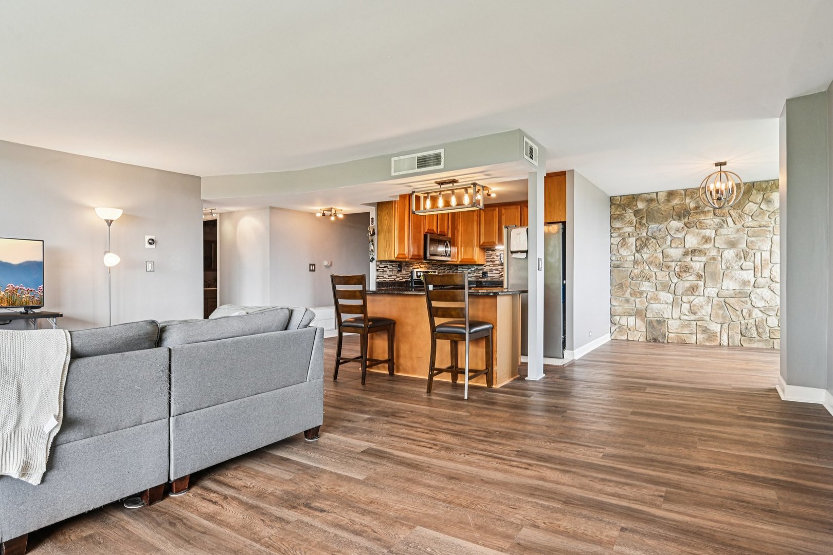 101 Bar Harbour Road #5N, Schaumburg, IL 60193