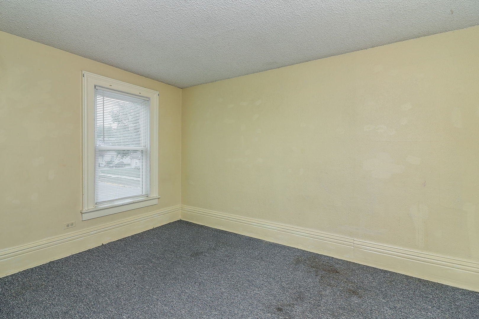 528 5th Street, Aurora, IL 60505