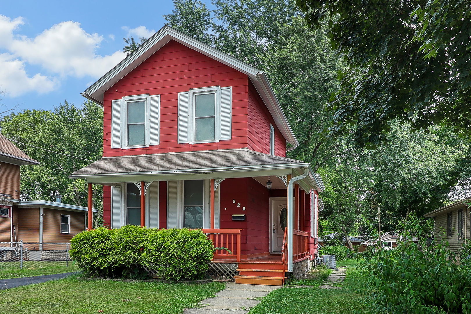 528 5th Street, Aurora, IL 60505