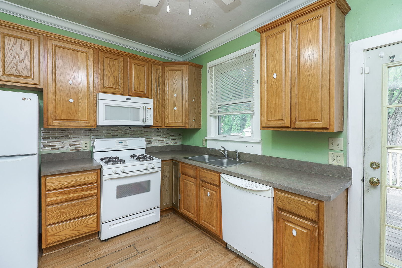 528 5th Street, Aurora, IL 60505