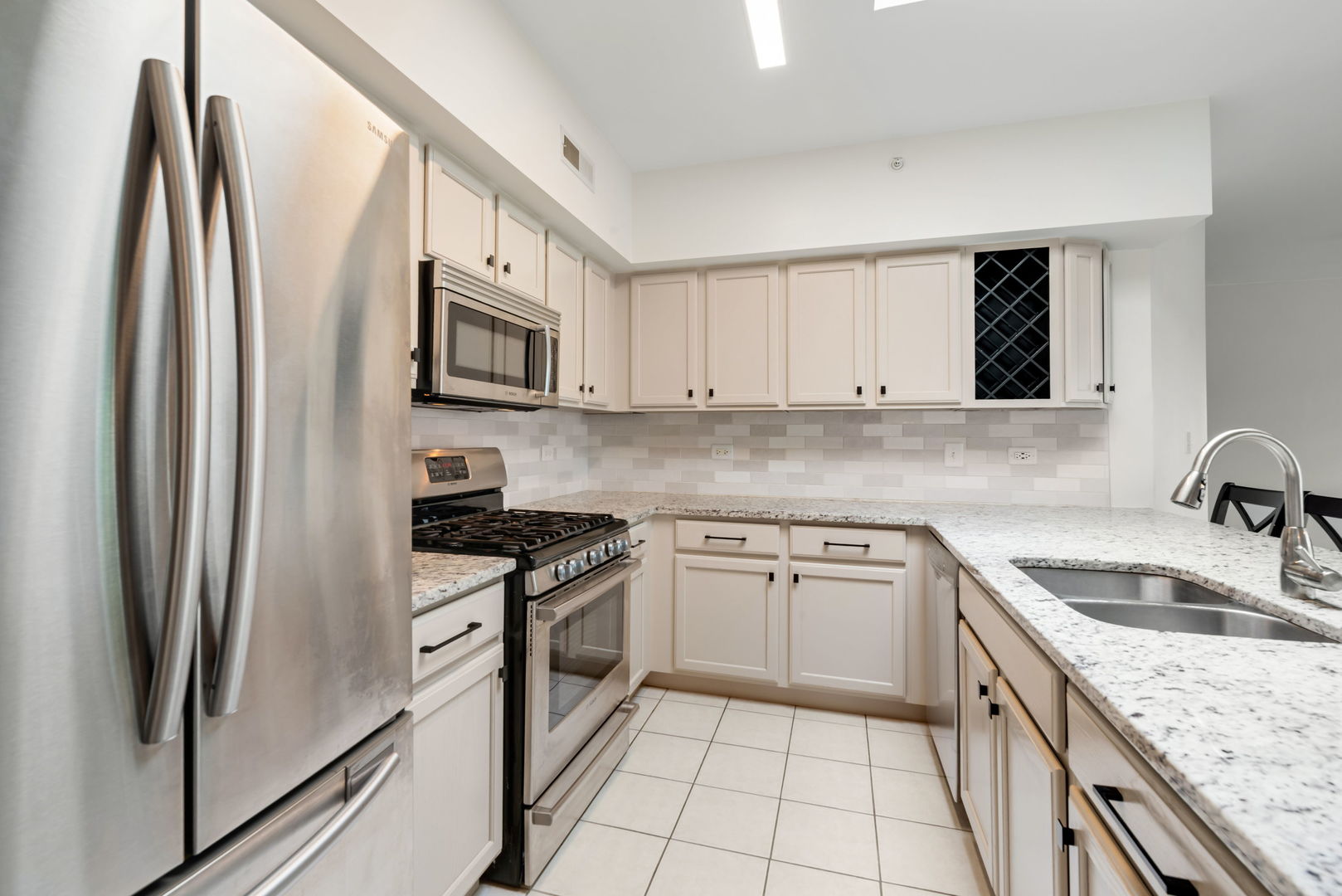 55 S Hale Street #403, Palatine, IL 60067