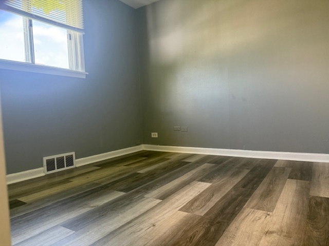 622 N Pine Street, Waukegan, IL 60085