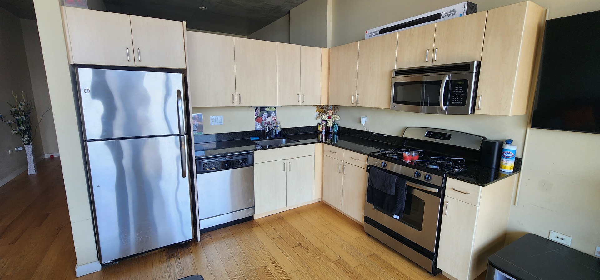 235 W Van Buren Street #2209, Chicago, IL 60607