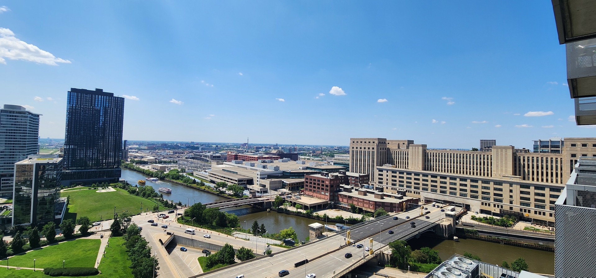 235 W Van Buren Street #2209, Chicago, IL 60607