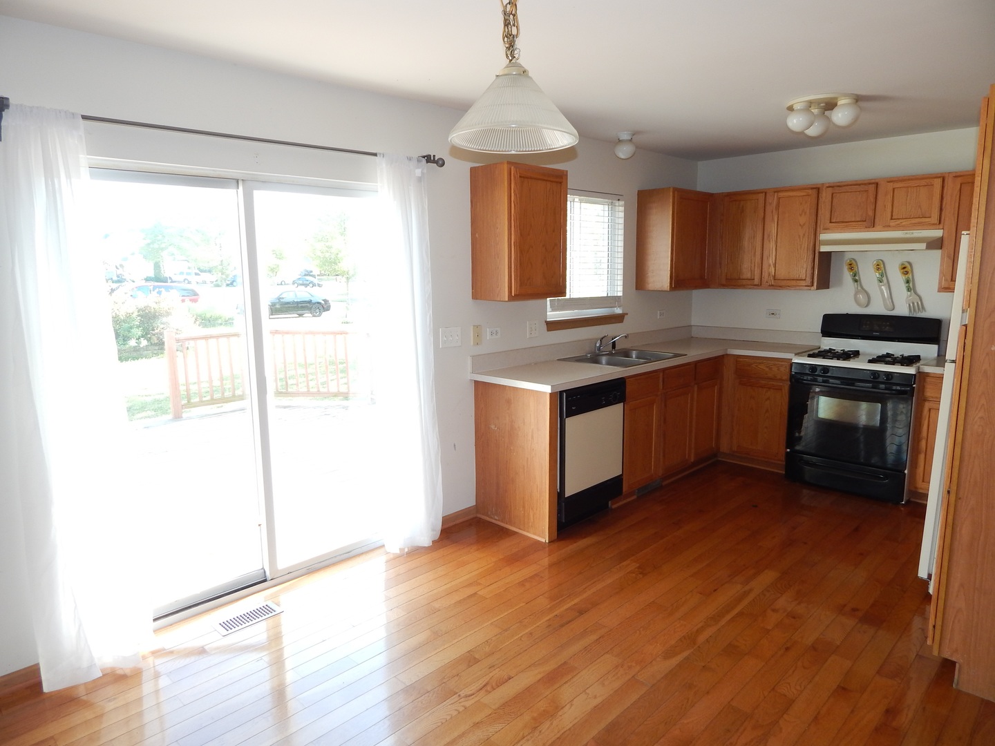 2800 E BRIDLEWAY Court, Carpentersville, IL 60110