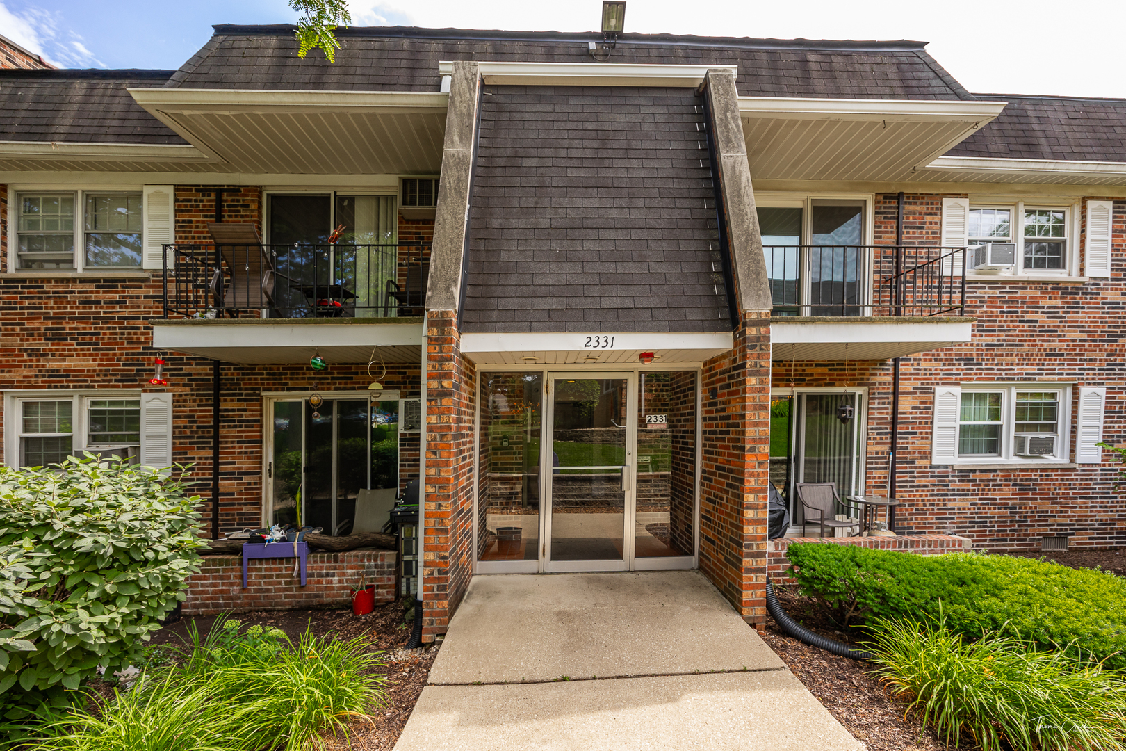2331 Ogden Avenue #7, Downers Grove, IL 60515