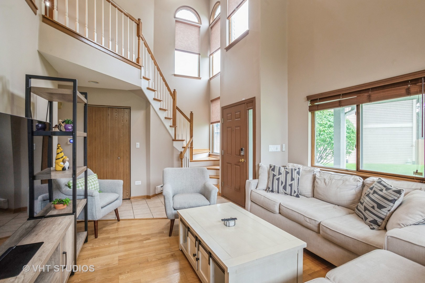 498 Stone Gate Circle, Schaumburg, IL 60193