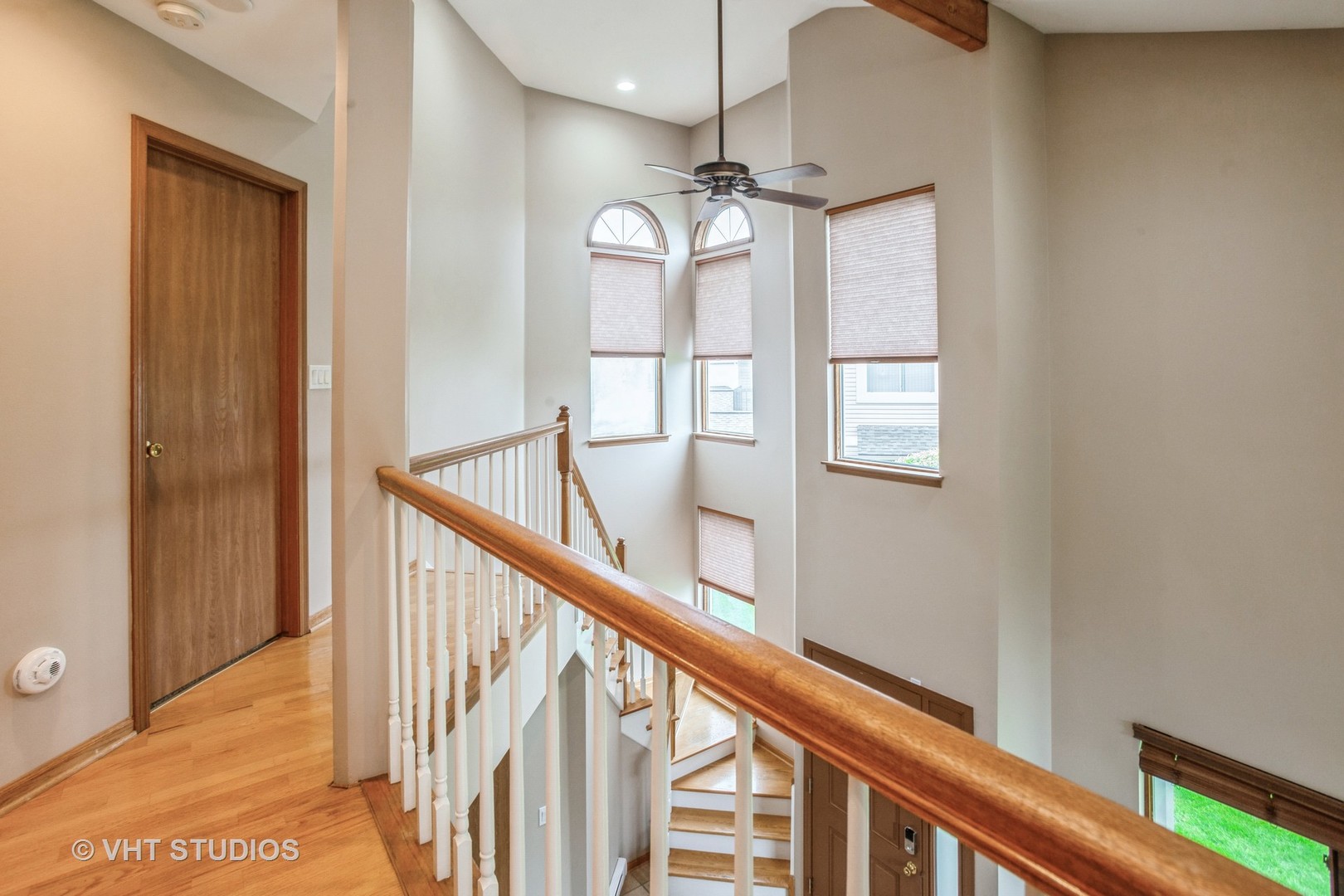 498 Stone Gate Circle, Schaumburg, IL 60193