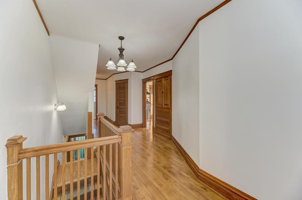 8611 Archer Avenue, Willow Springs, IL 60480