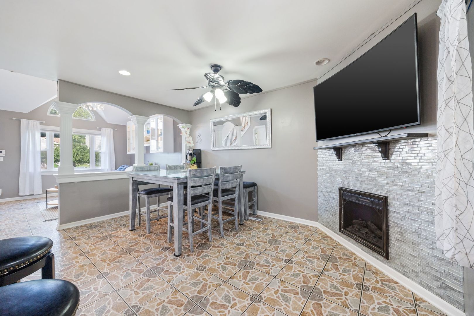 2390 Buttercup Court, Aurora, IL 60506