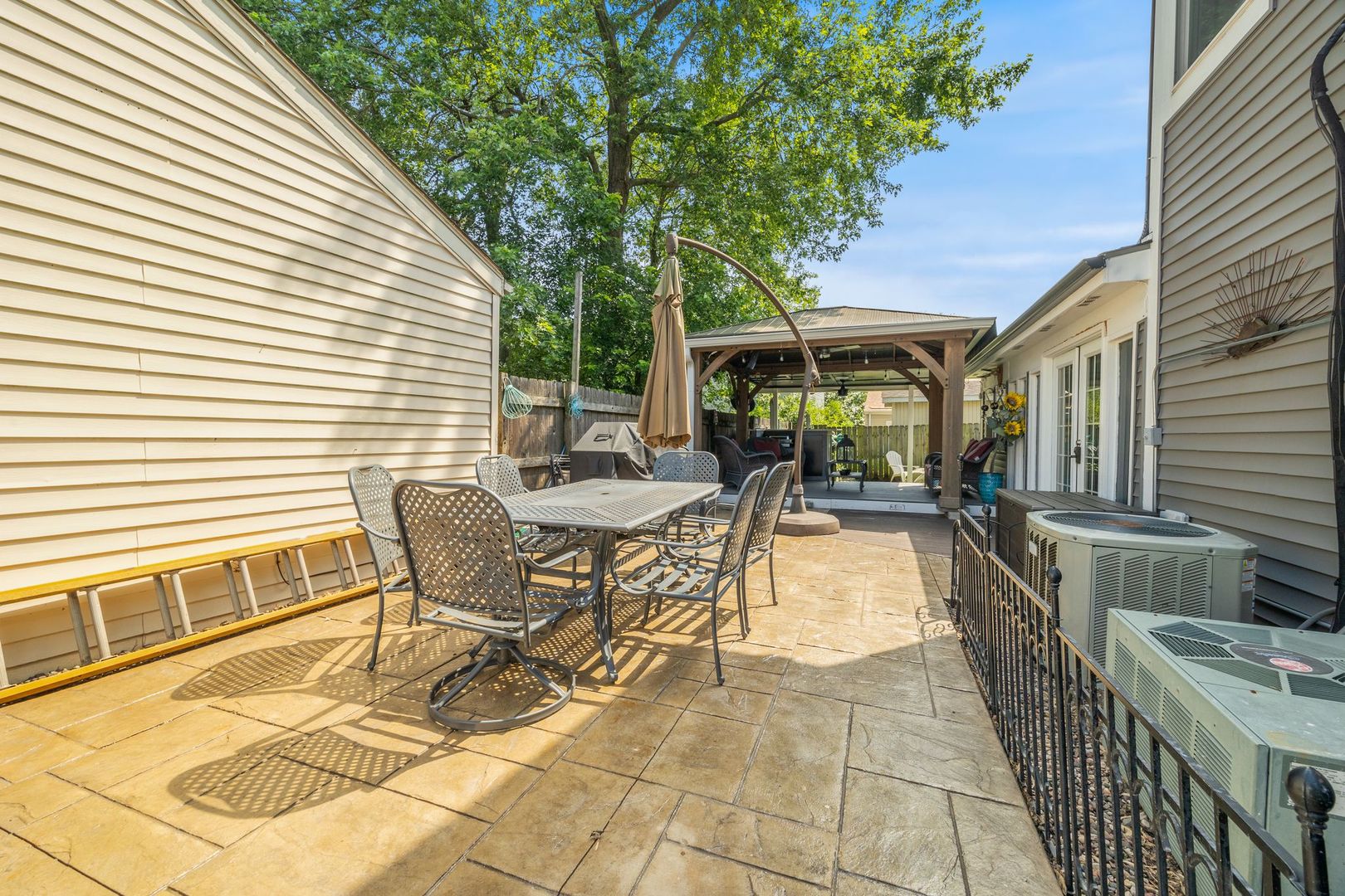 2390 Buttercup Court, Aurora, IL 60506