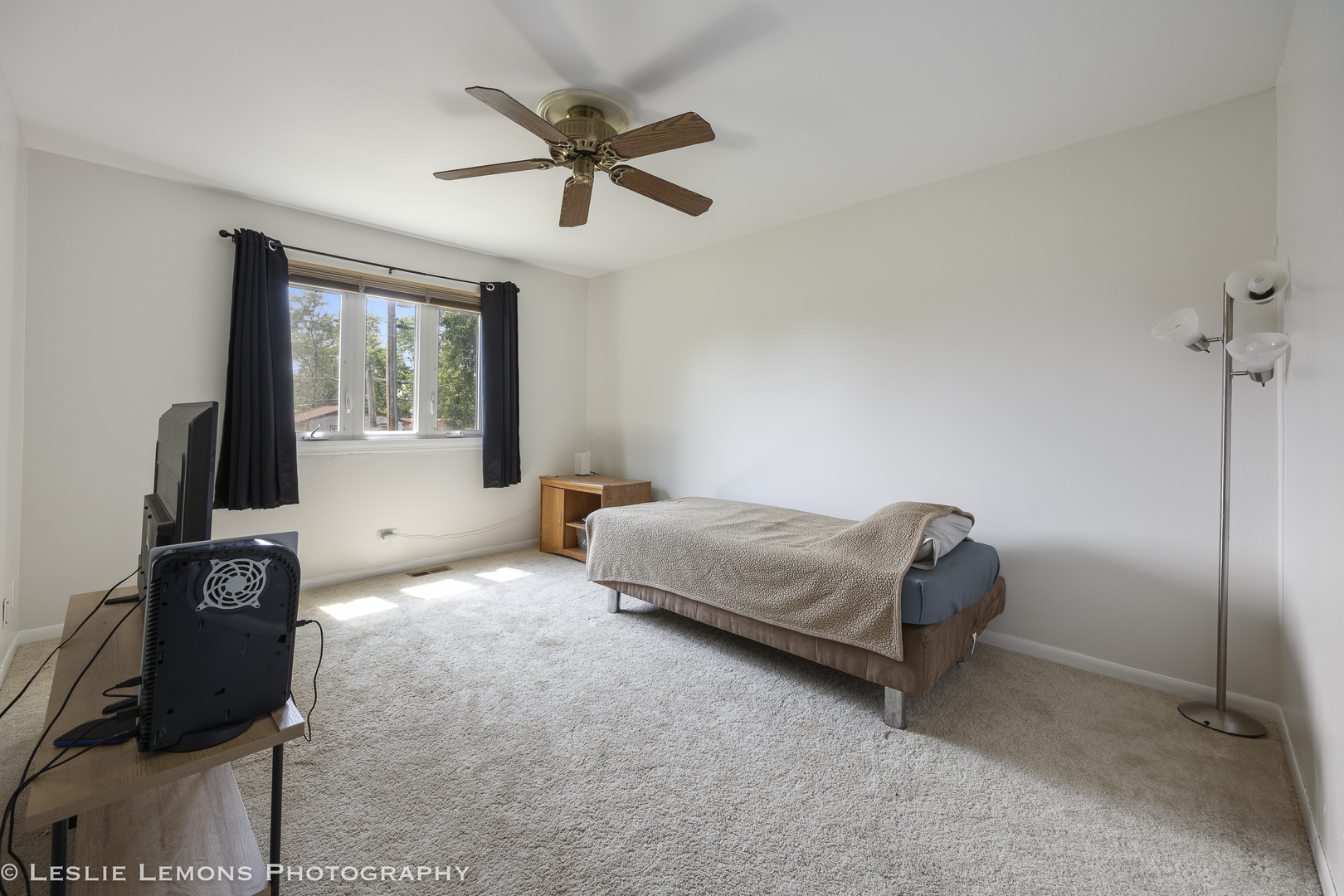 2121 W Weathersfield Way, Schaumburg, IL 60193