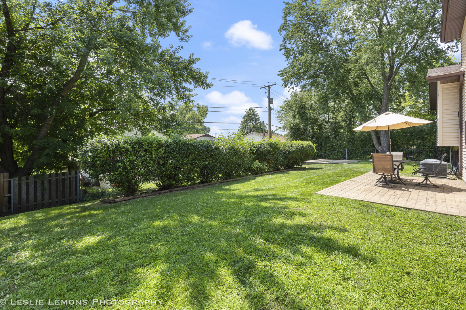 2121 W Weathersfield Way, Schaumburg, IL 60193