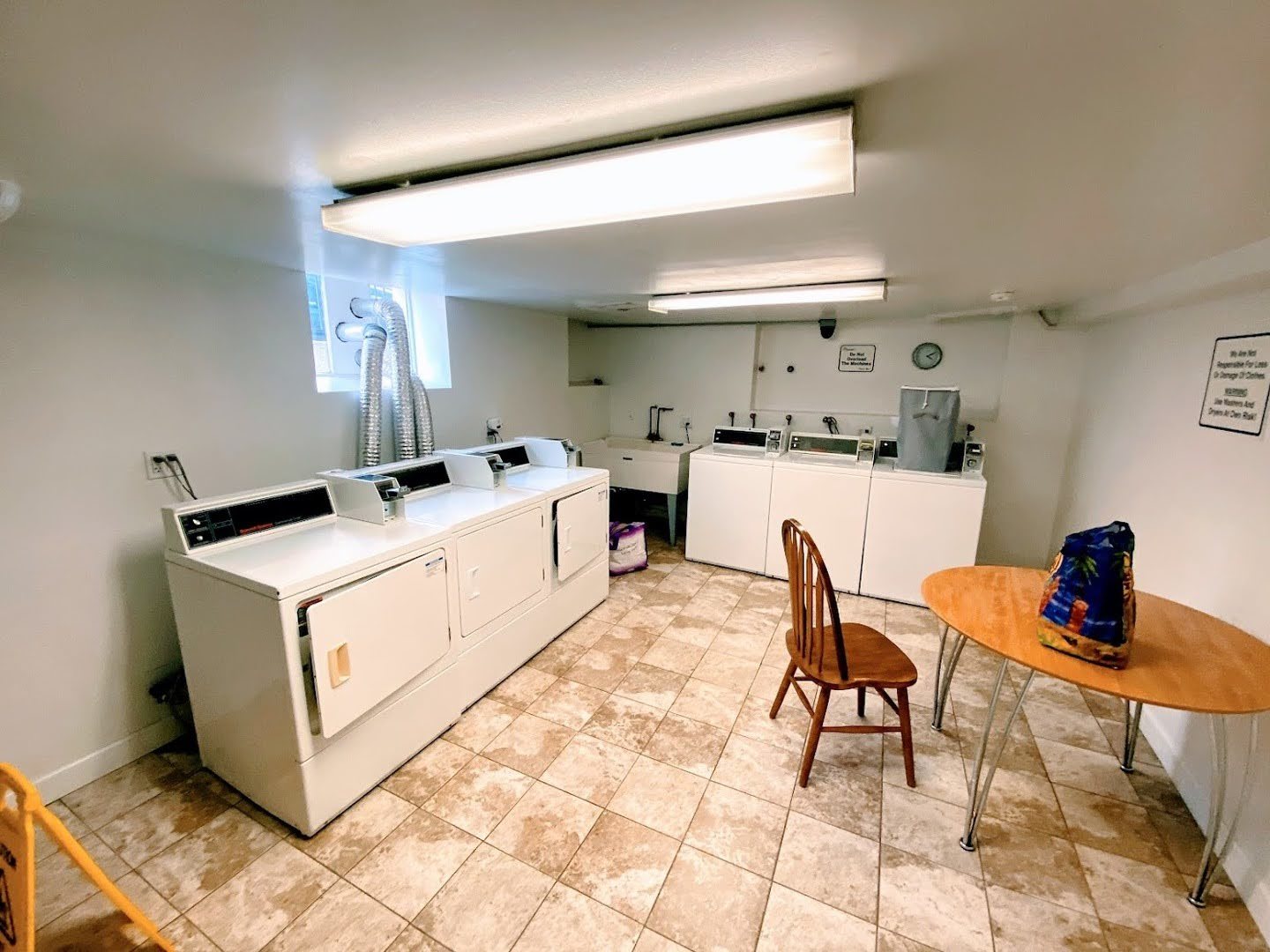 3933 N Clarendon Avenue #104, Chicago, IL 60613