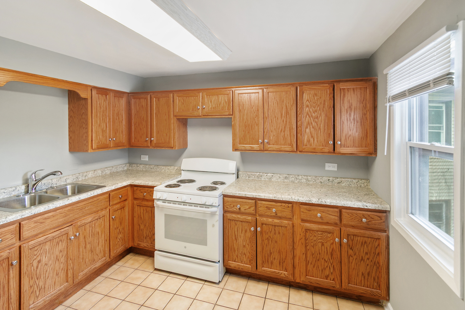 621 Oneida Street #2, Joliet, IL 60435