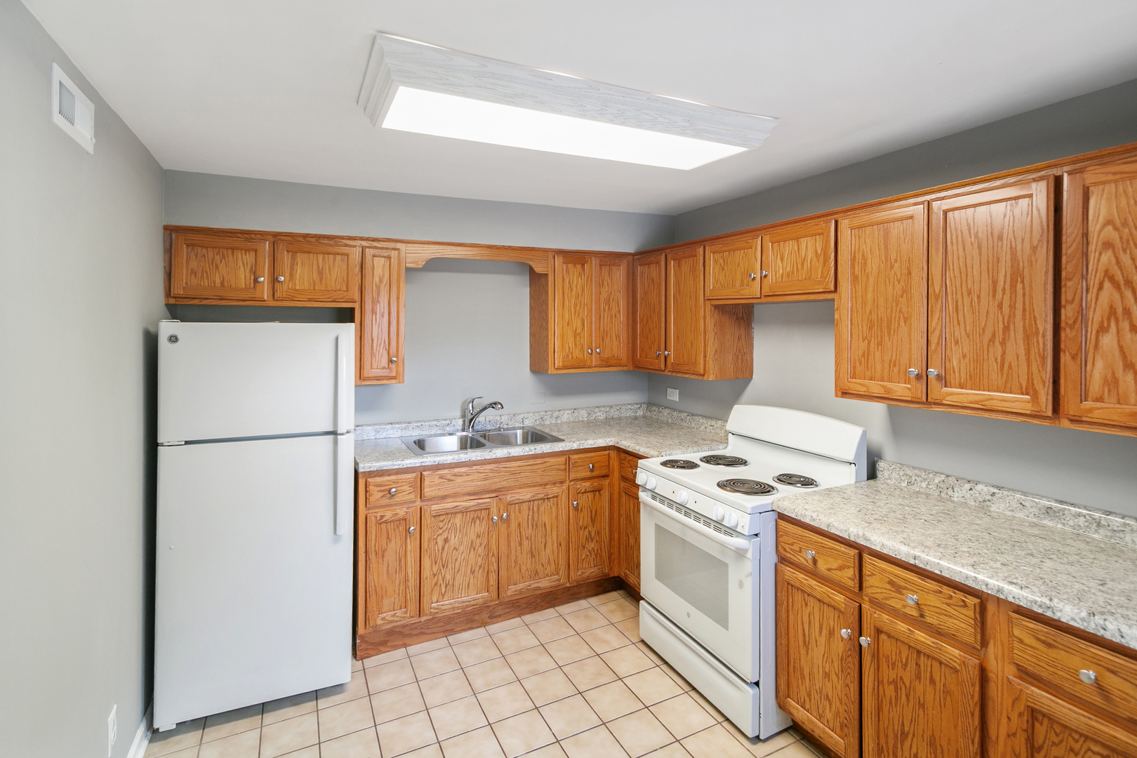 621 Oneida Street #2, Joliet, IL 60435