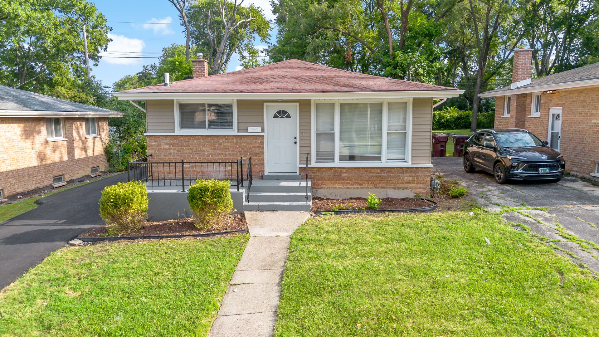 293 Hickory Street, Chicago Heights, IL 60411