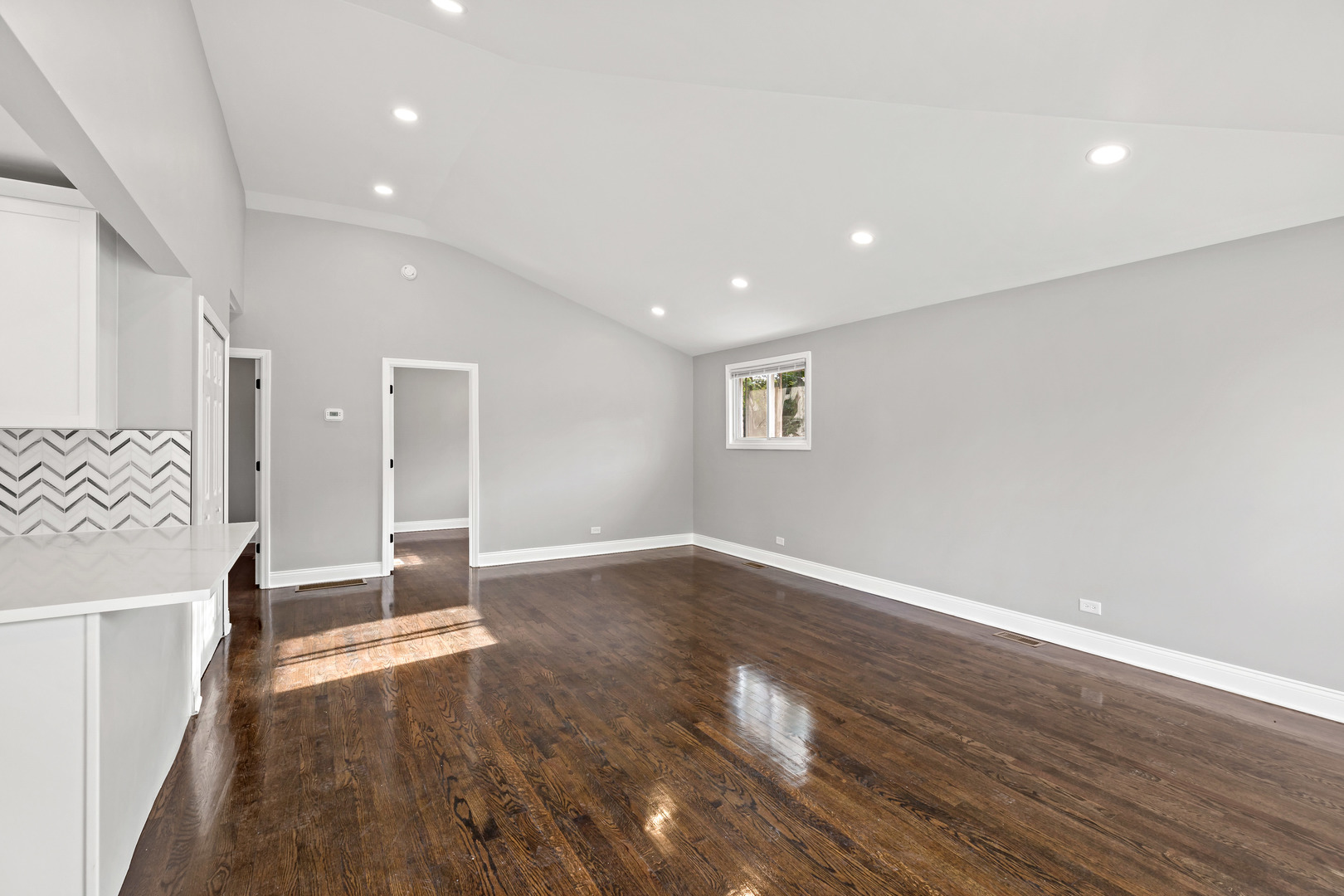 293 Hickory Street, Chicago Heights, IL 60411