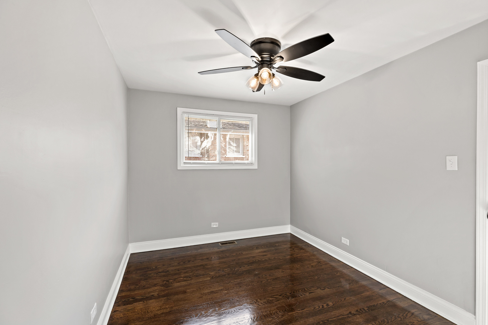293 Hickory Street, Chicago Heights, IL 60411