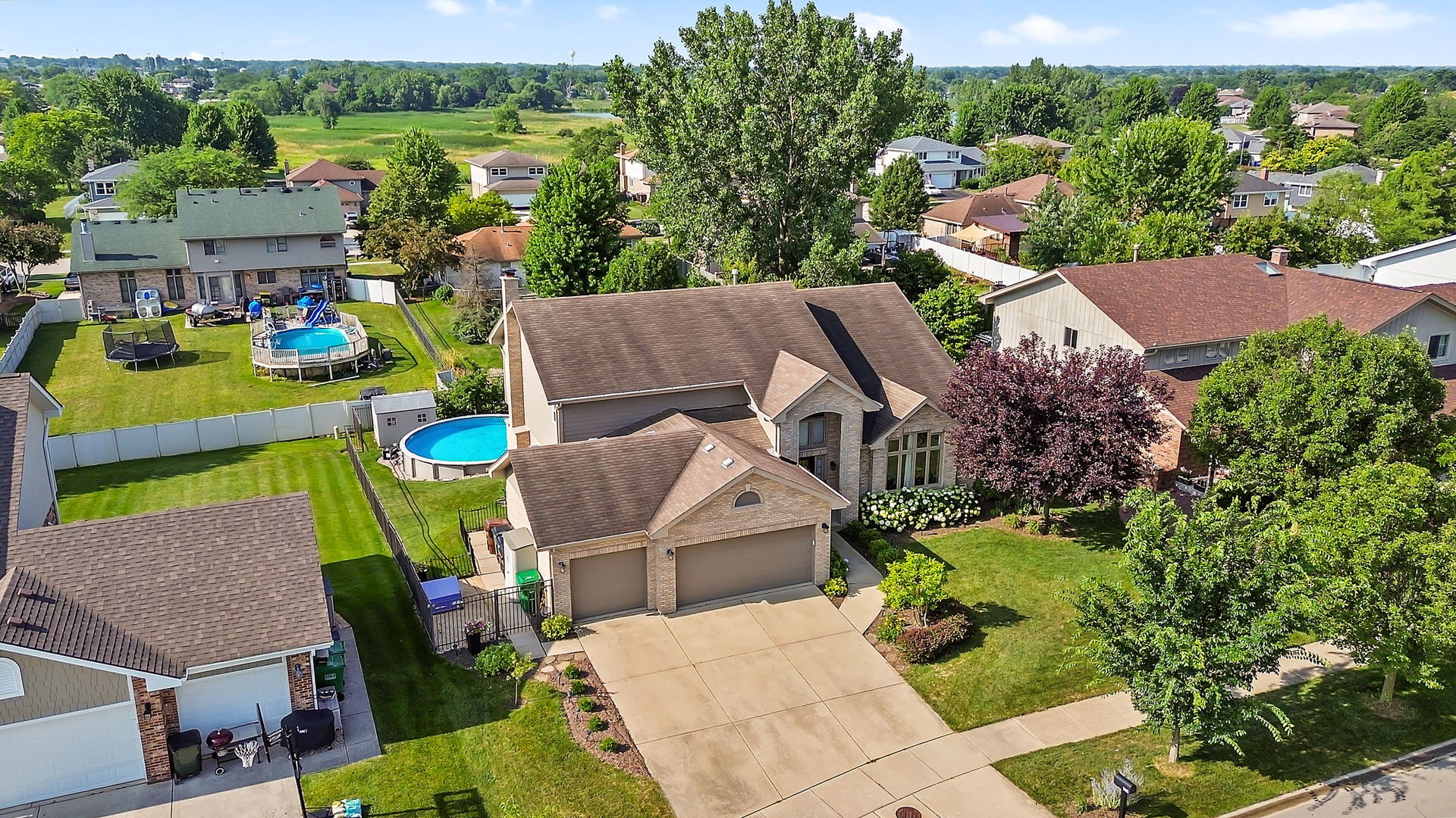 7465 Bayfield Drive, Tinley Park, IL 60487