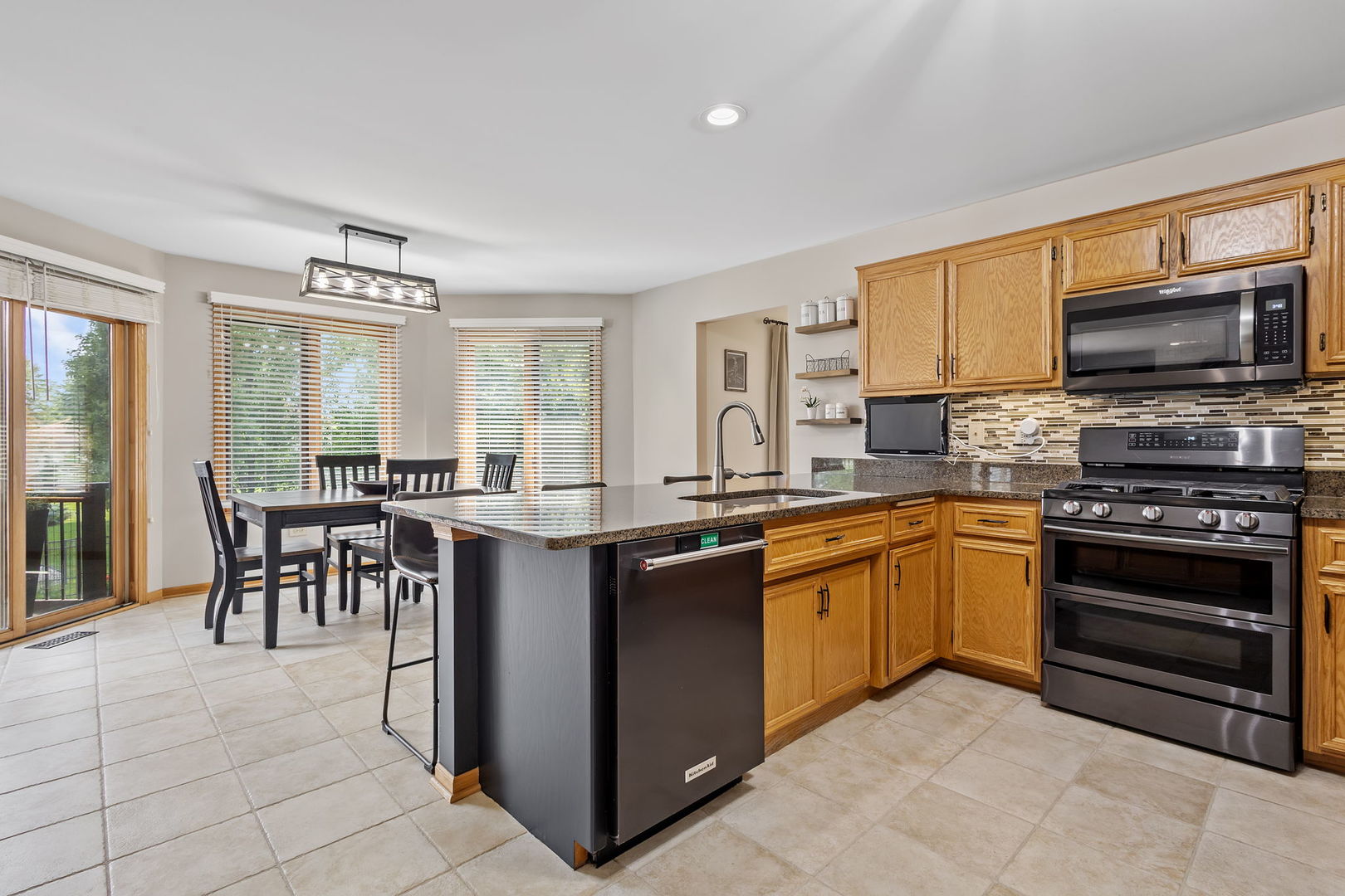 7465 Bayfield Drive, Tinley Park, IL 60487