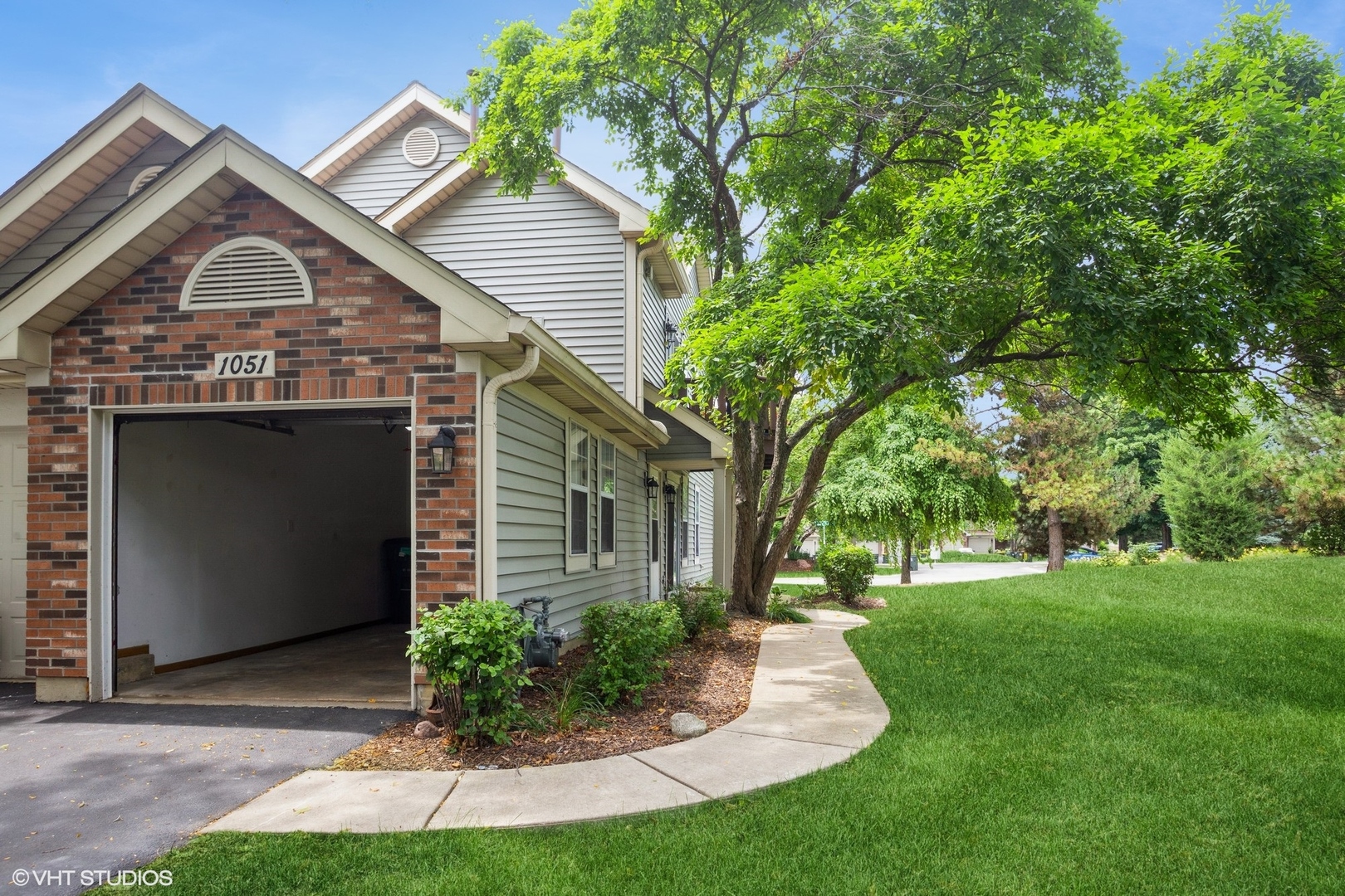 1051 Rockport Drive #1051, Carol Stream, IL 60188