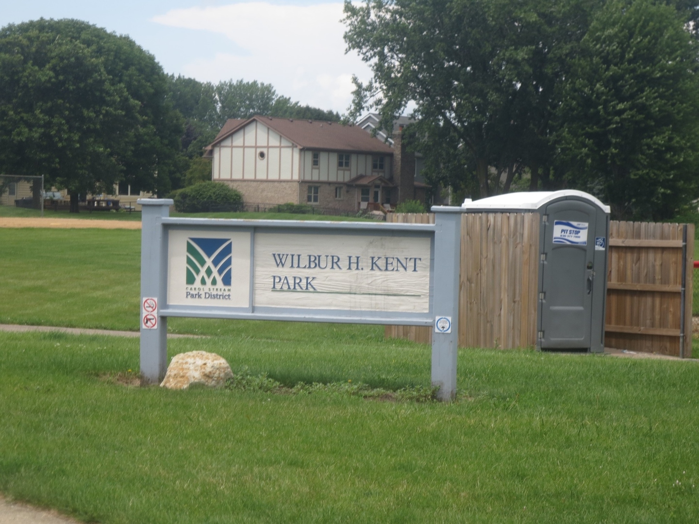 1051 Rockport Drive #1051, Carol Stream, IL 60188