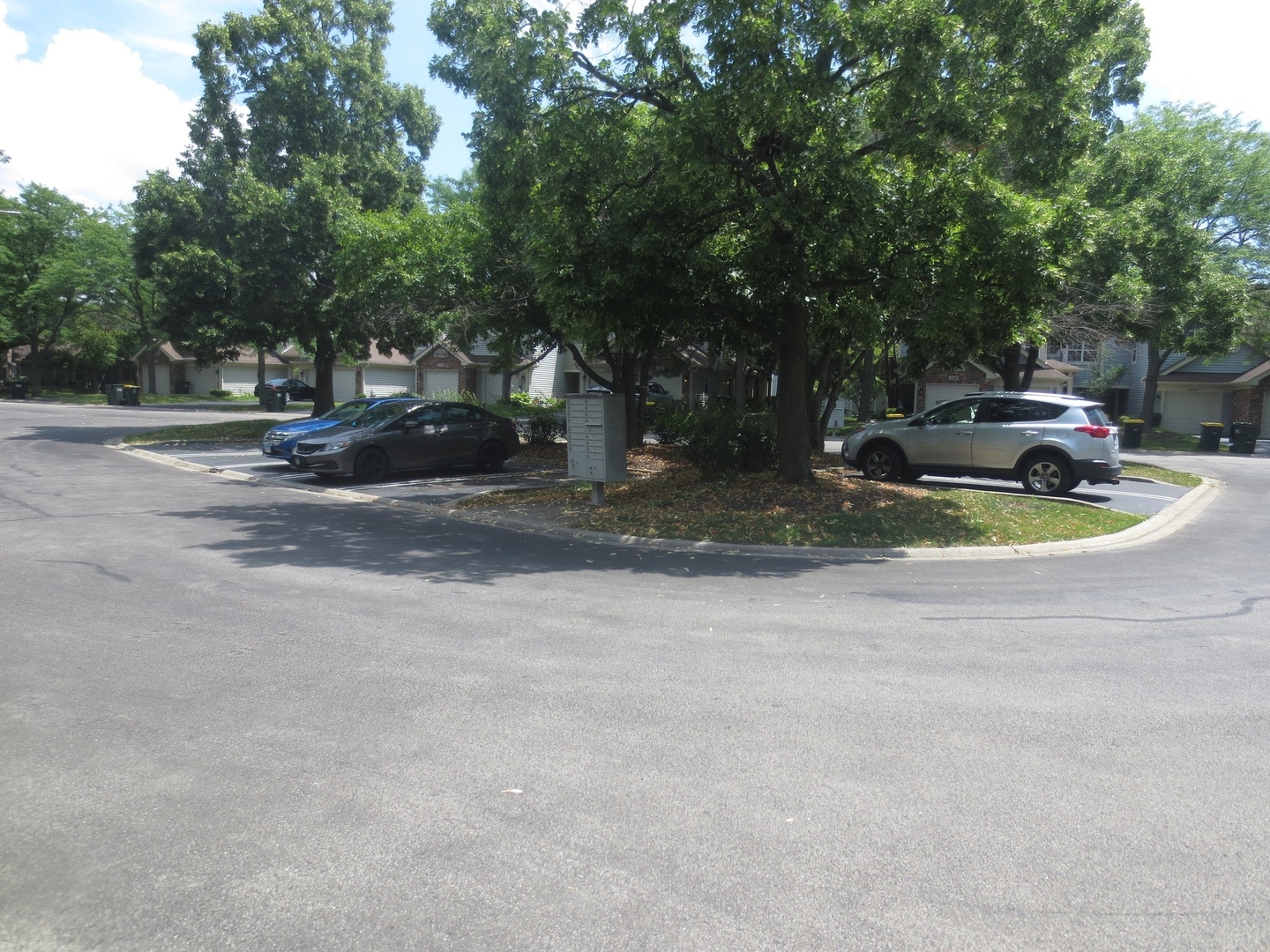 1051 Rockport Drive #1051, Carol Stream, IL 60188