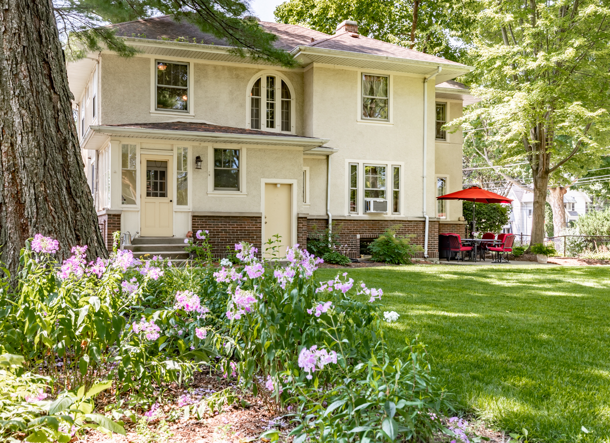 650 Park Street, Elgin, IL 60120