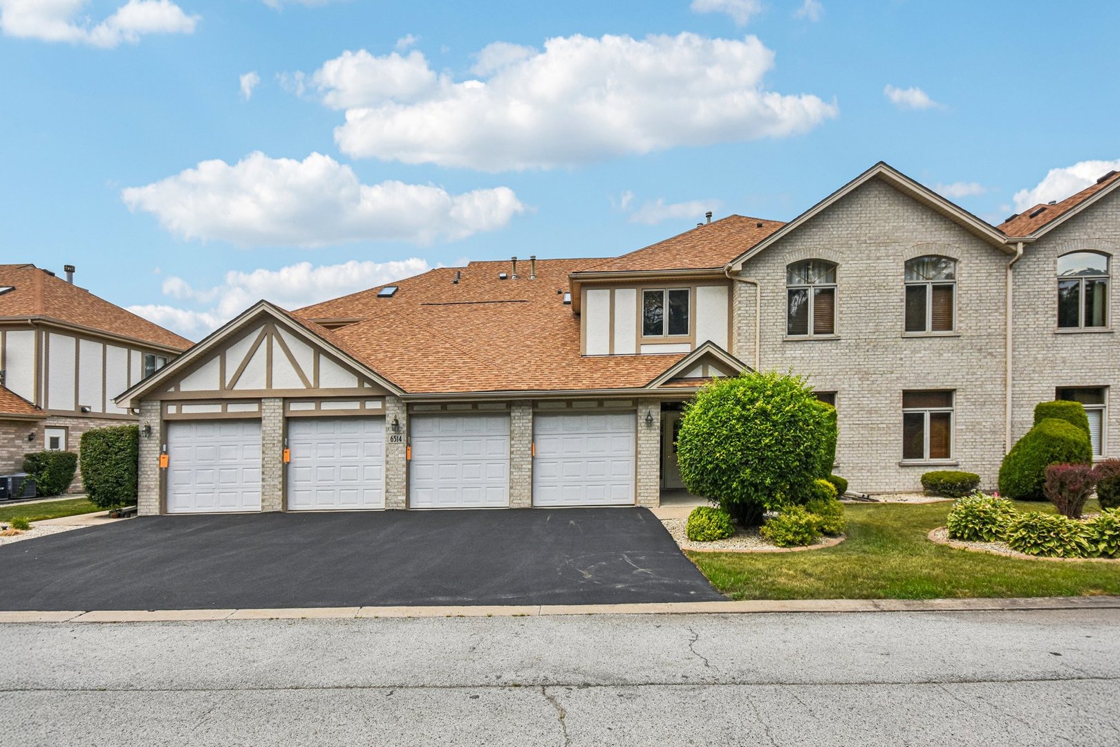 6514 Pine Trail Lane #2, Tinley Park, IL 60477