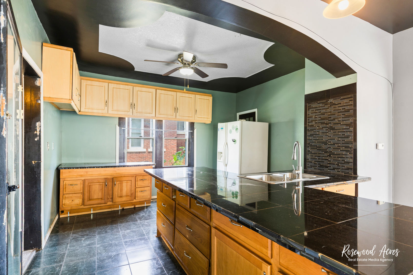 435 S Poplar Avenue, Kankakee, IL 60901