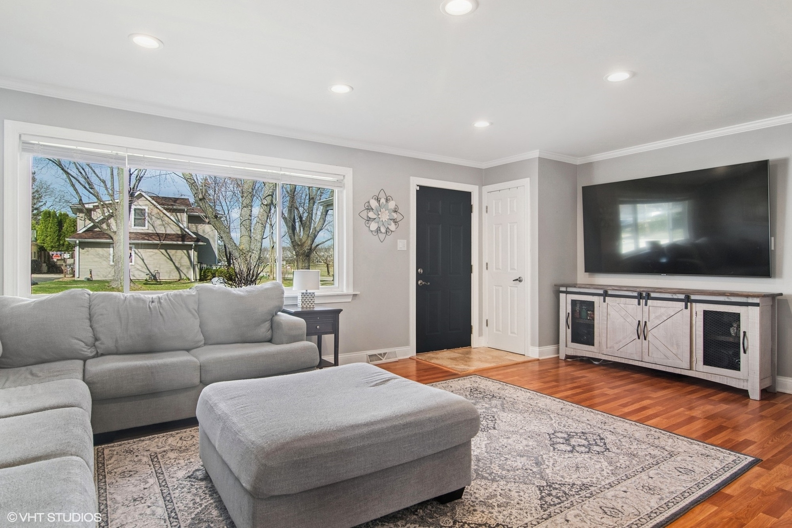 635 W Palatine Road, Palatine, IL 60067