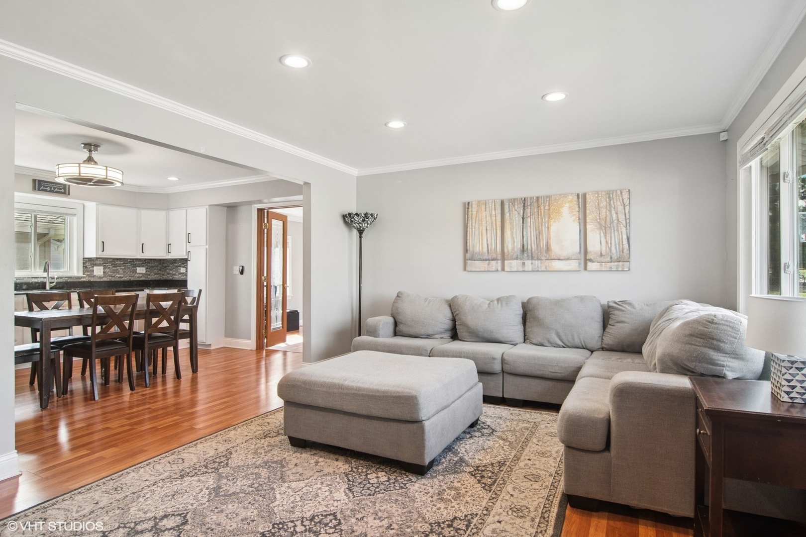 635 W Palatine Road, Palatine, IL 60067