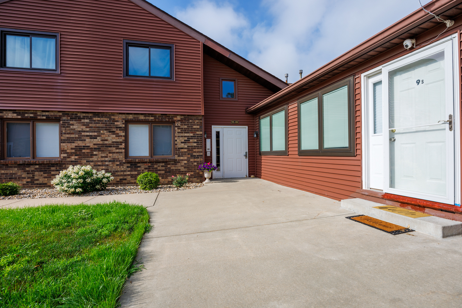 601 N Main Street #7S, Normal, IL 61761