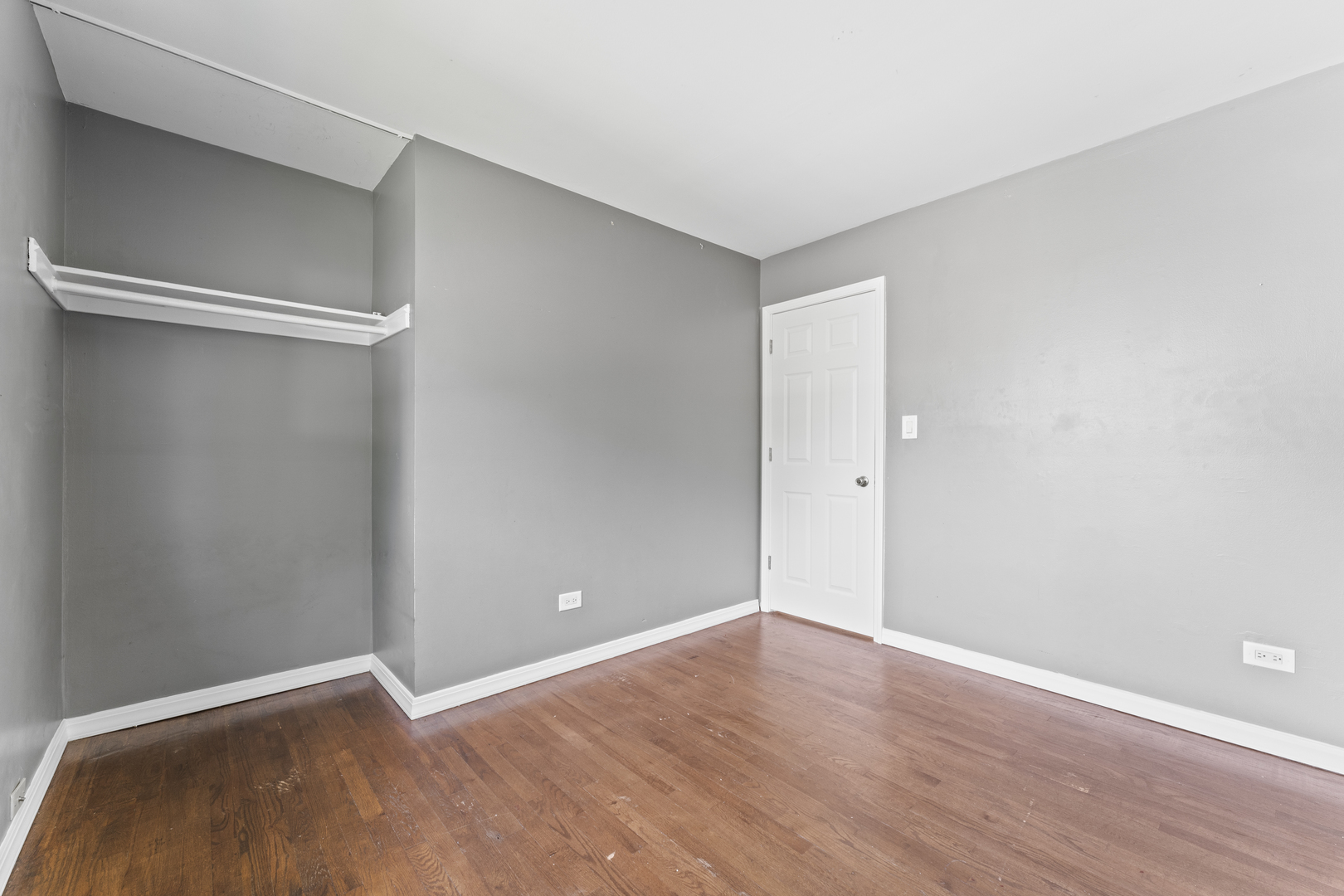 2001 Devonshire Road, Waukegan, IL 60087