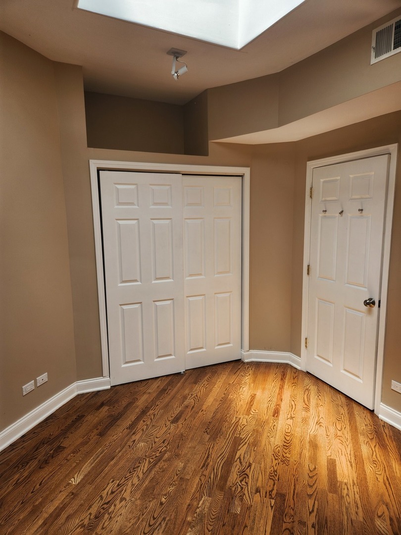 5201 S Blackstone Avenue #3E, Chicago, IL 60615