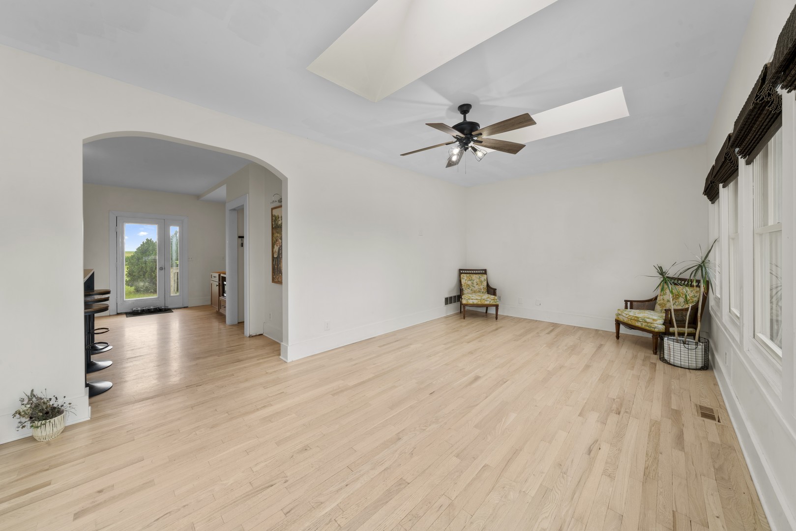 3705 Elva Road, Malta, IL 60150