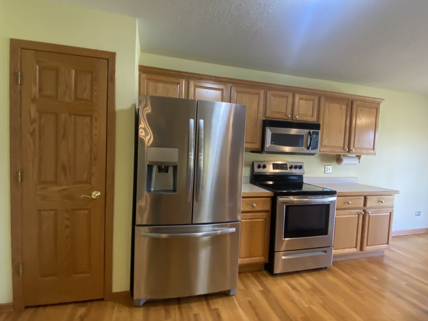 831 Oriole Drive, Peotone, IL 60468
