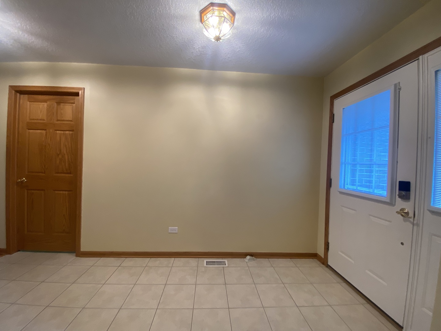 831 Oriole Drive, Peotone, IL 60468