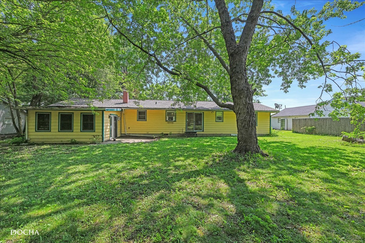 1218 N Randall Road, Aurora, IL 60506