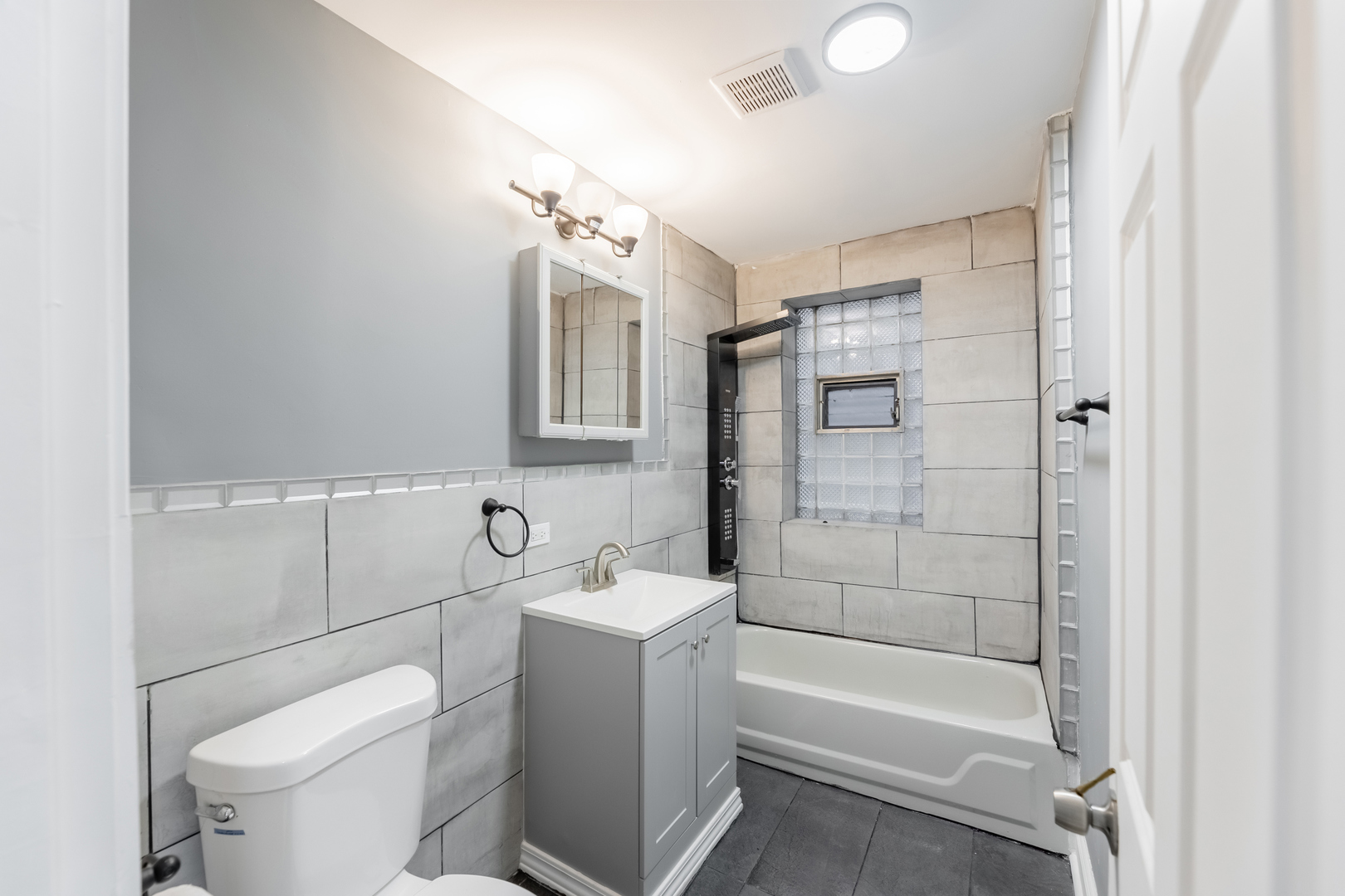 5630 S Green Street, Chicago, IL 60621