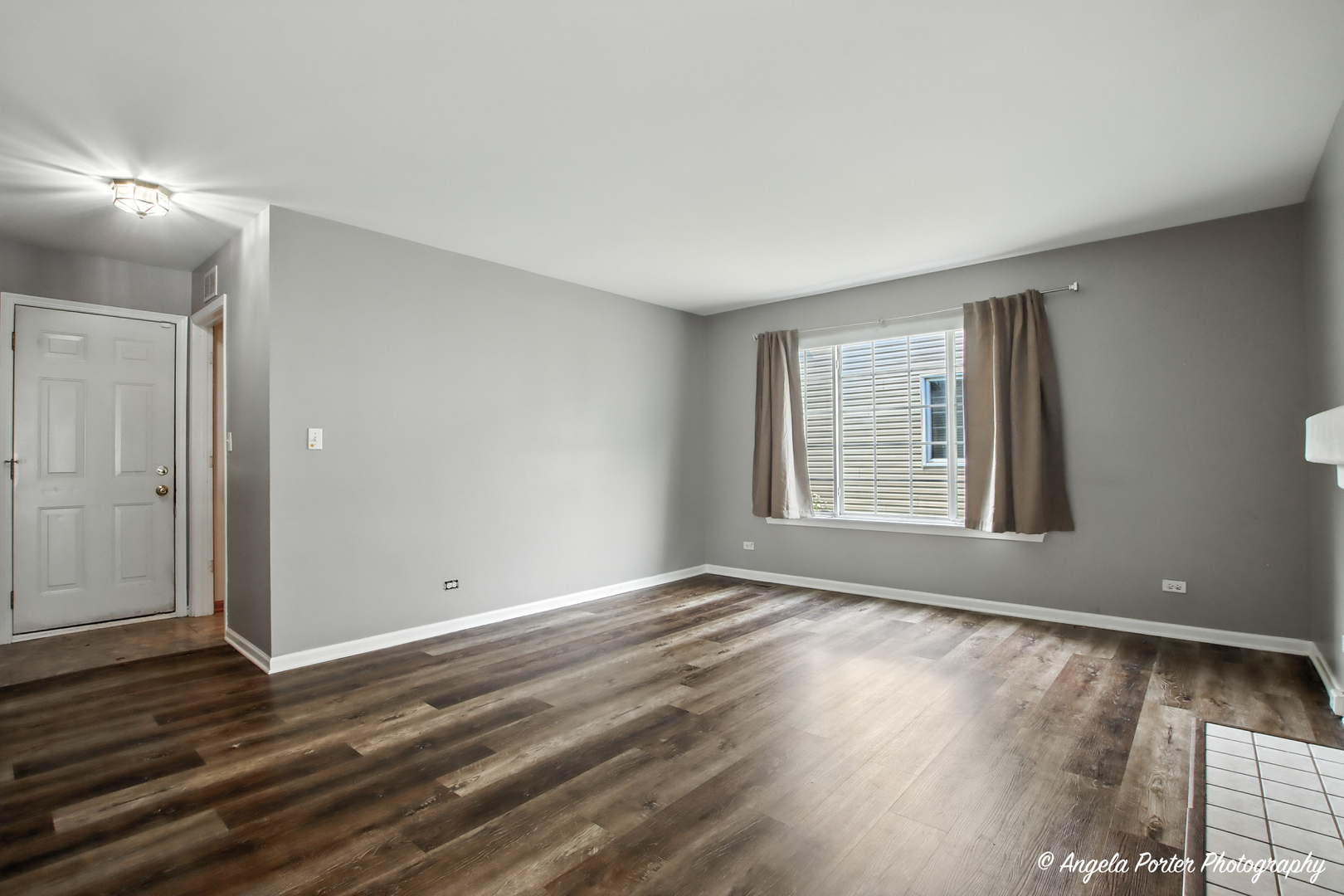 1585 Greenfield Court, Gurnee, IL 60031