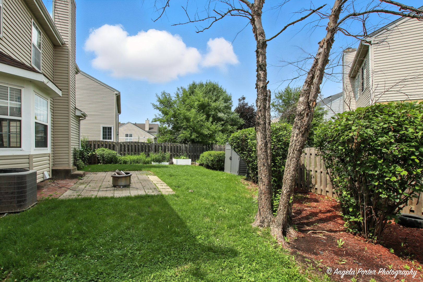 1585 Greenfield Court, Gurnee, IL 60031