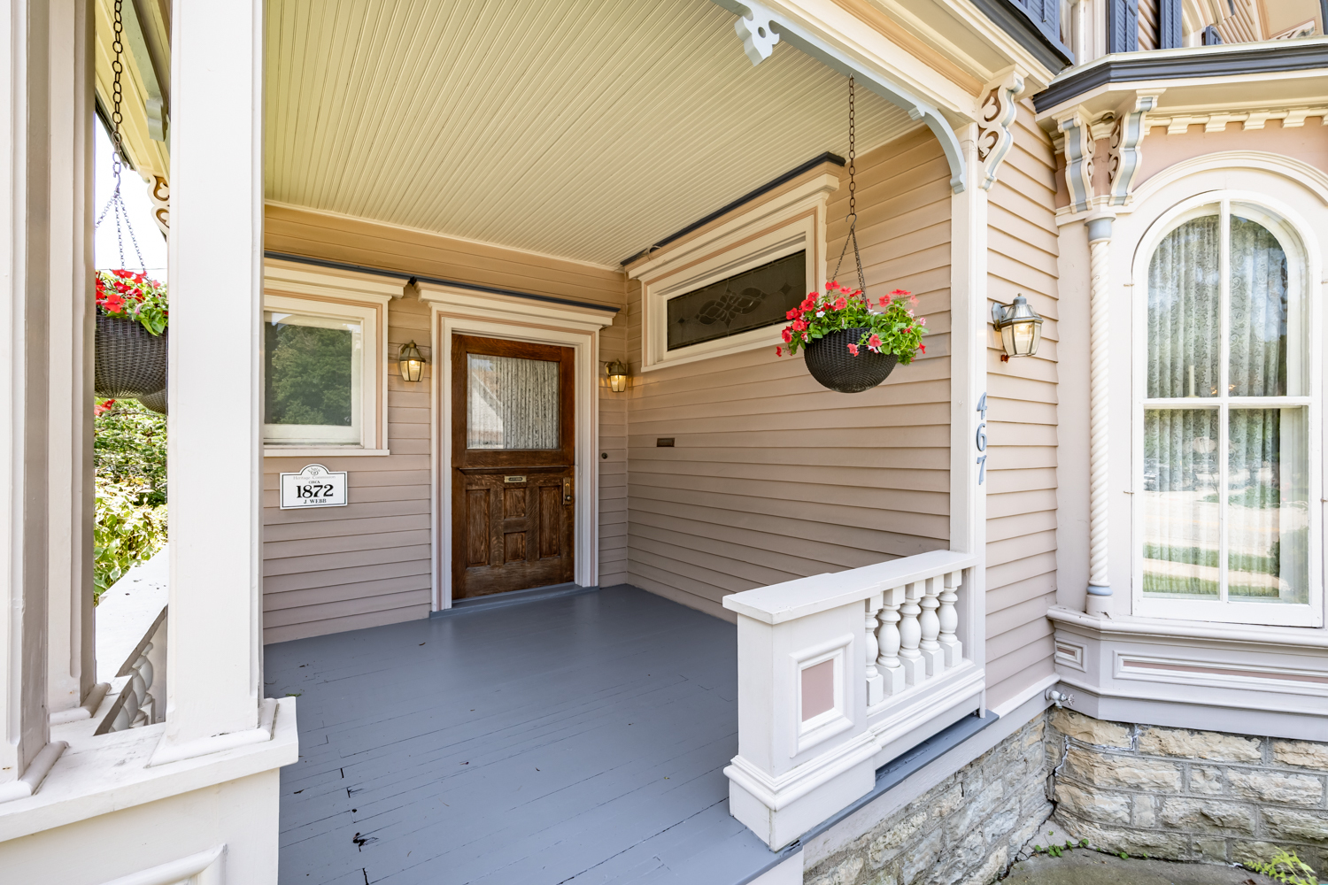 467 E Chicago Street, Elgin, IL 60120