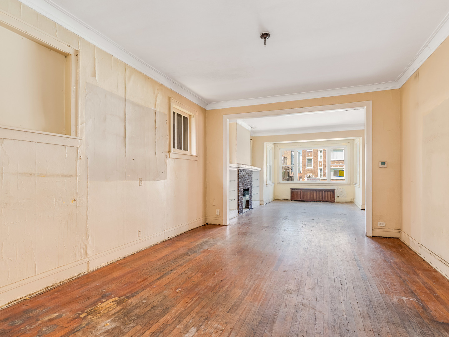 8153 S Eberhart Avenue, Chicago, IL 60619