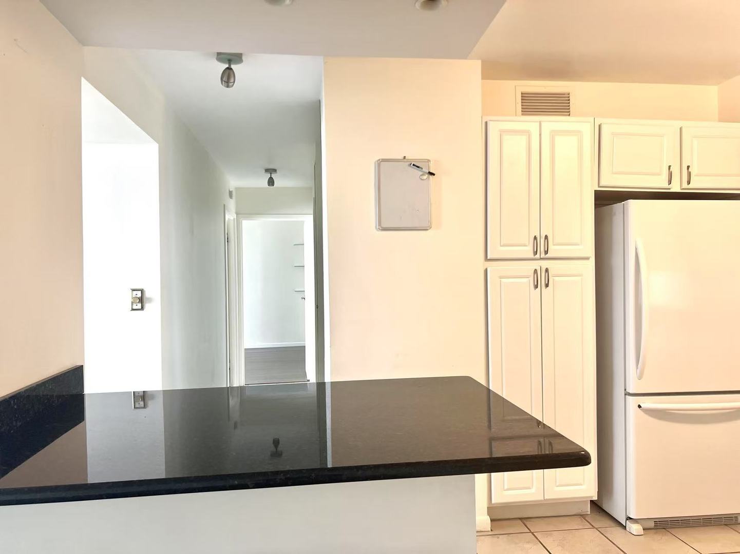 6033 N SHERIDAN Road #27C, Chicago, IL 60660