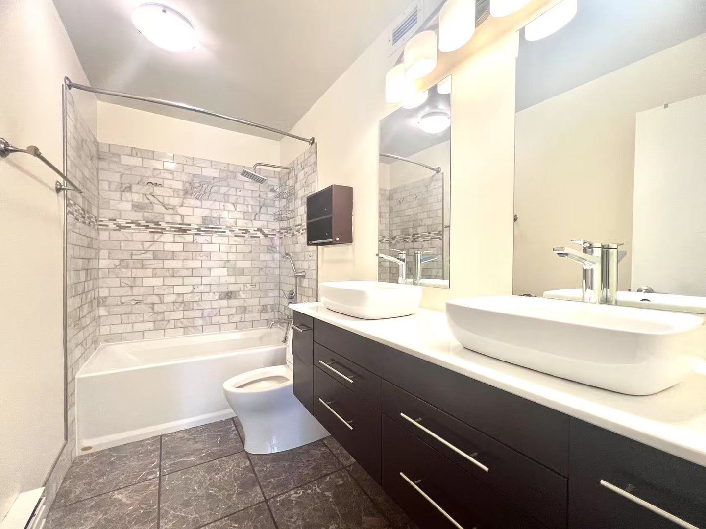 6033 N SHERIDAN Road #27C, Chicago, IL 60660